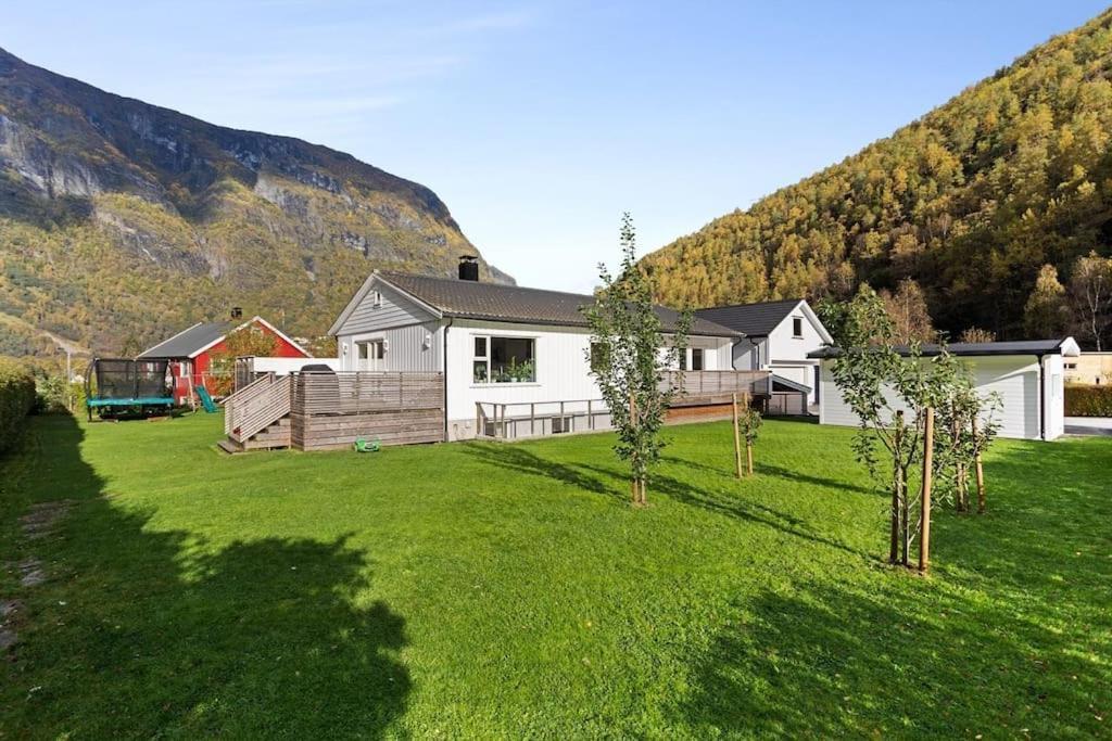 Fint Hus I Flam Villa Aurland Exterior photo