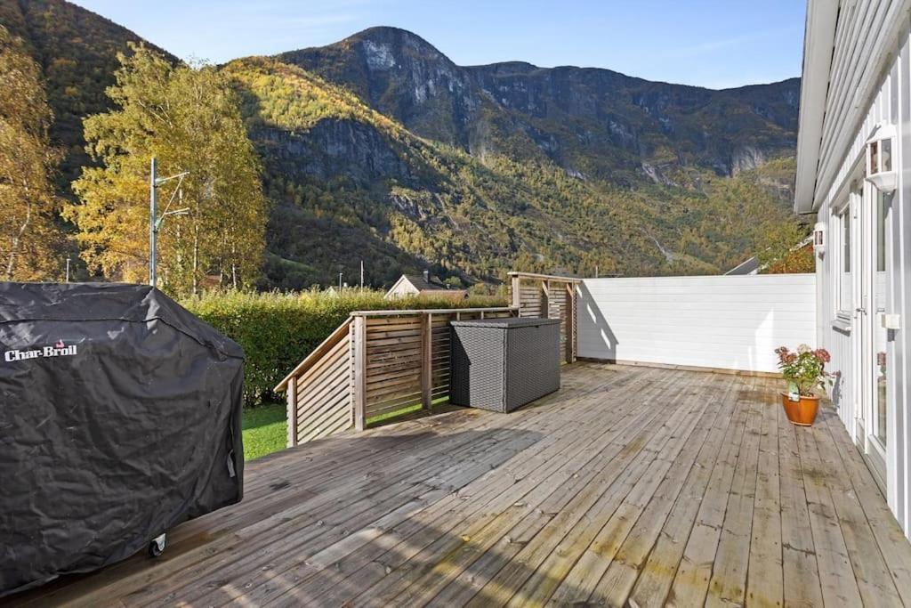 Fint Hus I Flam Villa Aurland Exterior photo